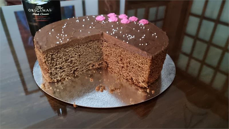 עוגת שוקולד עם אייריש קרים הכי טעימה