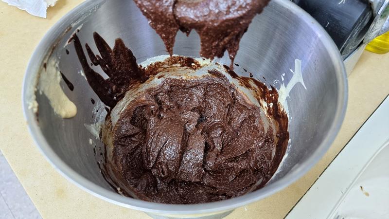 עוגת שוקולד ושקדים נהדרת בתבנית קוטר 18 ס"מ