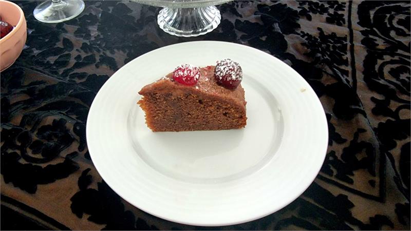 עוגת היער השחור לשניים, עוגת שוקולד ודובדבנים בתבנית 15 ס"מ