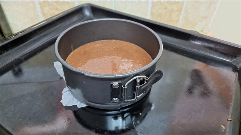 עוגת היער השחור לשניים, עוגת שוקולד ודובדבנים בתבנית 15 ס"מ