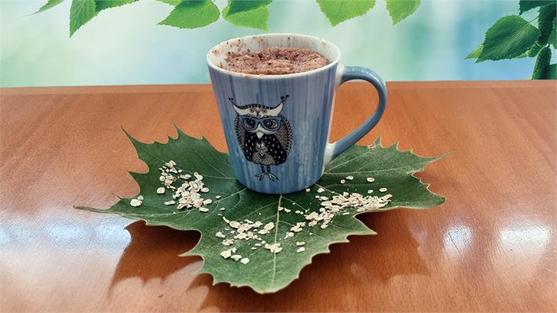 עוגת מאג שיבולת שועל וקינמון בפחות מ-5 דקות