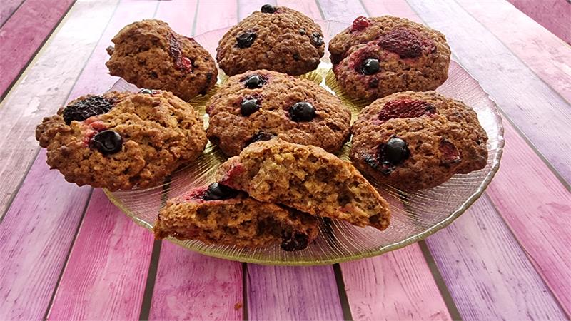 עוגיות שיבולת שועל ופירות יער טעימות מתוקות ומהירות הכנה