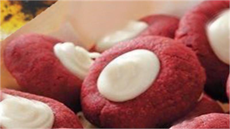 עוגיות בוהן קטיפה אדומה ושוקולד לבן הכי טעימות וקלות להכנה!