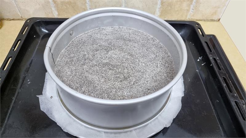 עוגת פרג, עוגת נְמָלִים