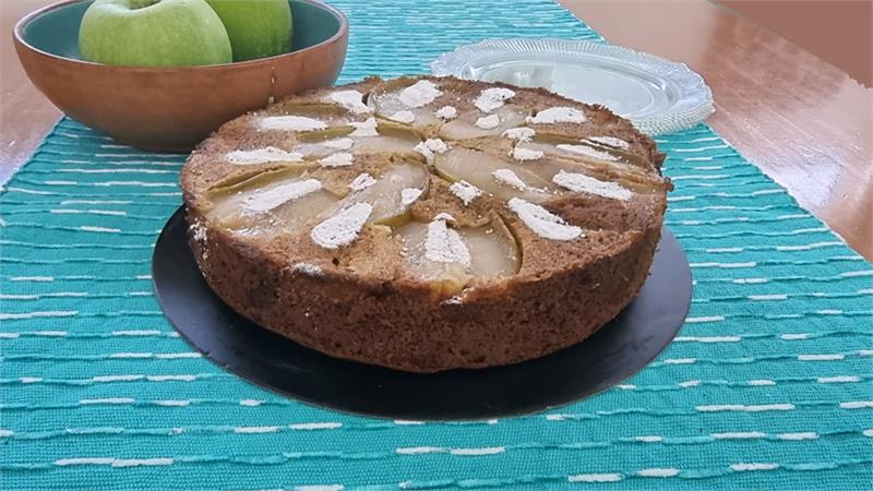 עוגת תפוחים הפוכה הכי טעימה וקלה להכנה