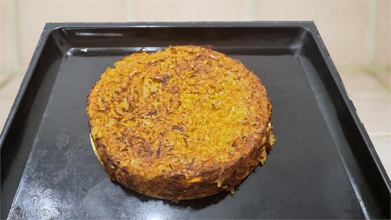 עוגת תפוחי אדמה עם כרישה וגזר