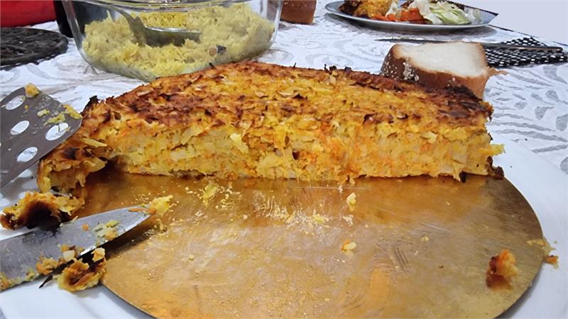 עוגת תפוחי אדמה עם כרישה וגזר