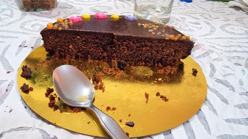 עוגת שוקולד וגראפה בתבנית 18 ס"מ