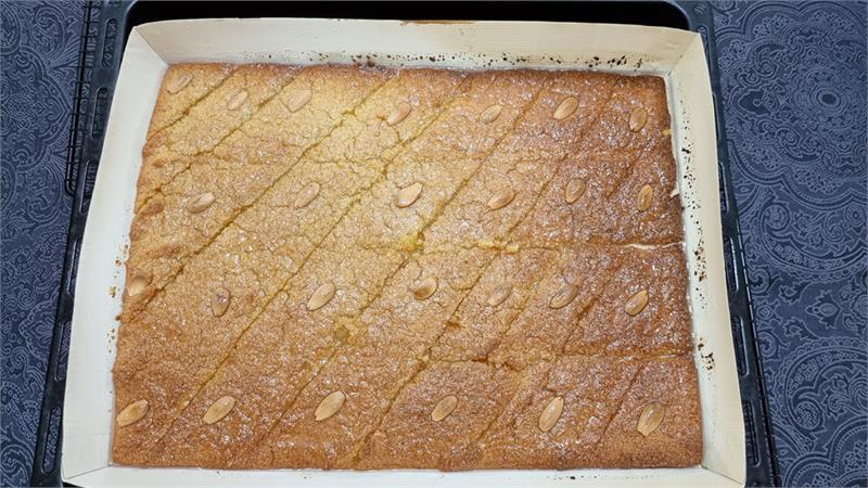 עוגת סולת מלבנית, גלבלוז, עוגת סולת טריפוליטאית