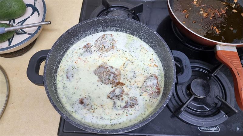 חזה עוף עם מוצרלה וחלב קל להכנה וטעים