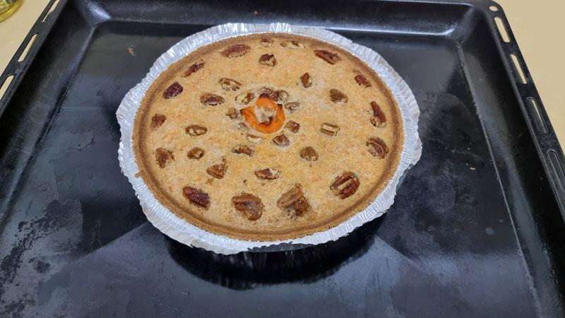 פאי גזר הכי טעים עם חלב מרוכז מעוטר באגוזי פקאן