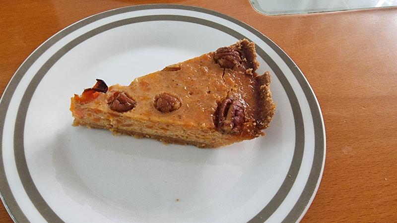 פאי גזר הכי טעים עם חלב מרוכז מעוטר באגוזי פקאן