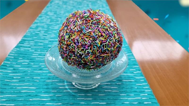 עוגת כדור שוקולד ליום הולדת, עוגת שוקולד בצורת כדור