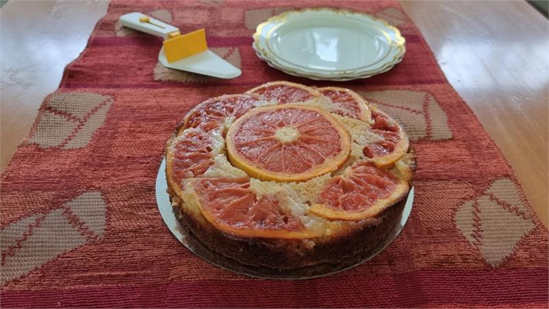 עוגת תפוז דם הפוכה וקלה להכנה