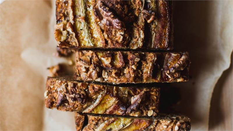 עוגת בננה הפוכה וקלה להכנה