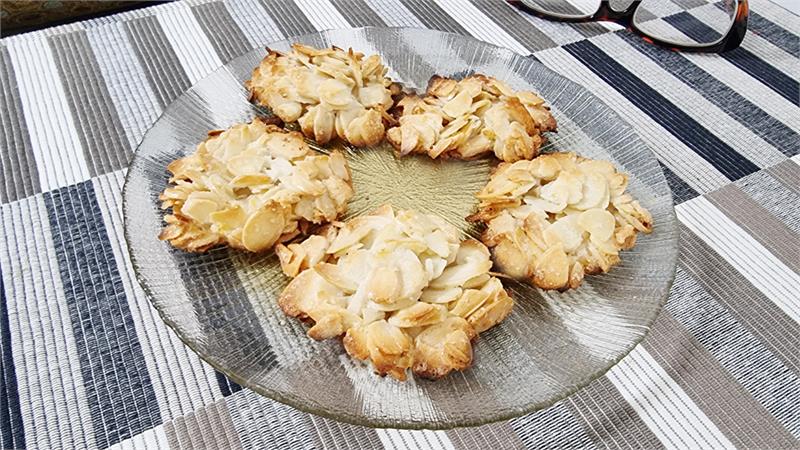 עוגיות שקדים ללא קמח וללא מיקסר