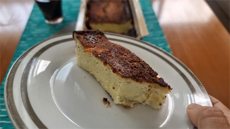 עוגת גבינה אפויה דיאטטית בתבנית חלה הכי טעימה וקלה להכנה