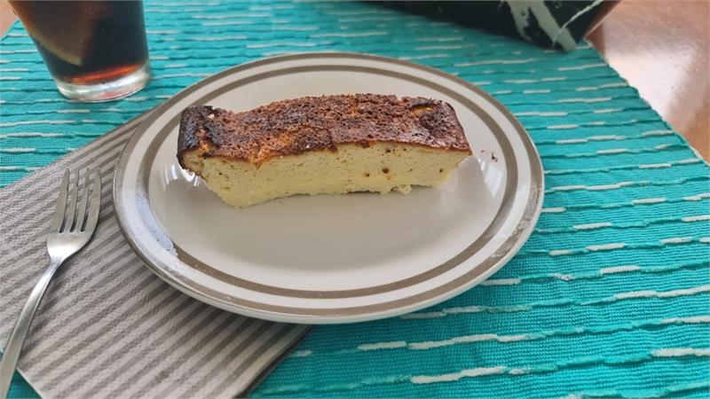 עוגת גבינה אפויה דיאטטית בתבנית חלה הכי טעימה וקלה להכנה