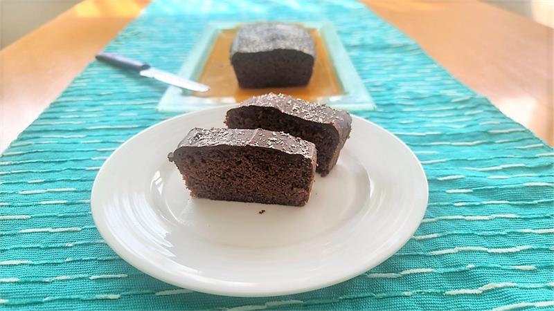 עוגת שקדים ושוקולד ללא סוכר וללא קמח