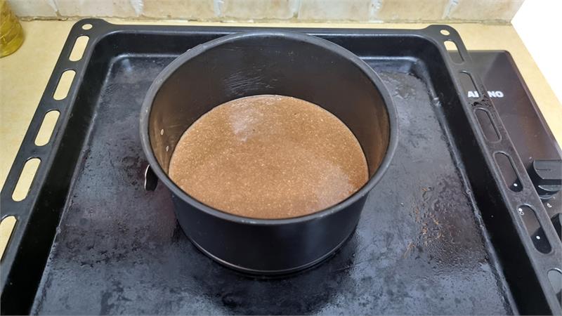 עוגת שוקולד קטוגנית בתבנית קוטר 18 ס"מ