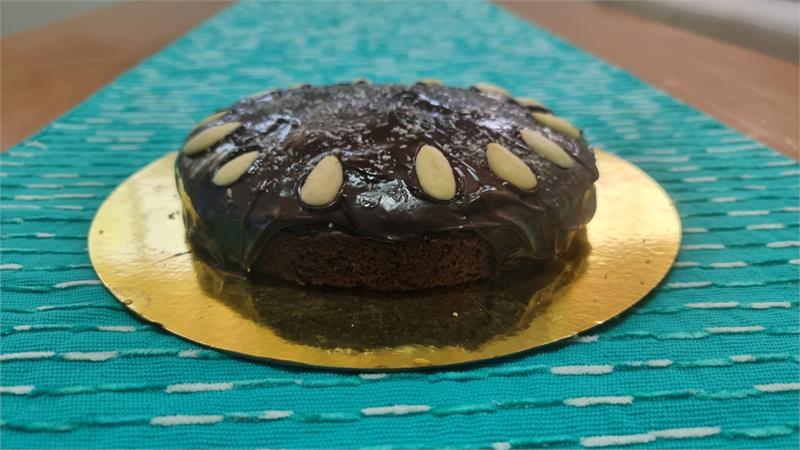 עוגת שוקולד קטוגנית בתבנית קוטר 18 ס"מ