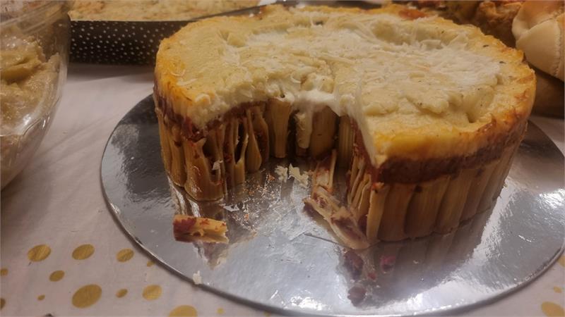 עוגת פסטה ריגטוני ברוטב עגבניות הכי טעימה וקלה להכנה