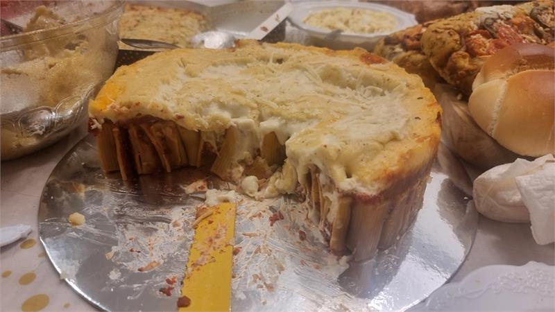 עוגת פסטה ריגטוני ברוטב עגבניות הכי טעימה וקלה להכנה