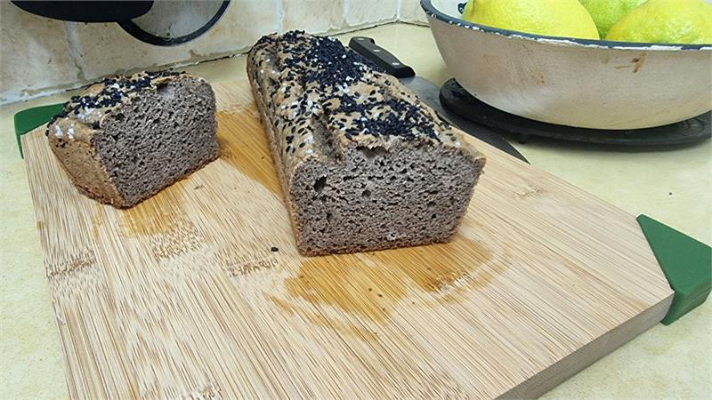 לחם קמח בננה ירוקה בריא וטעים ב-5 דקות עבודה וללא גלוטן