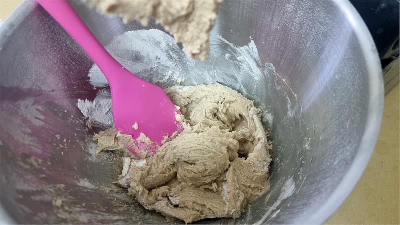 עוגיות קמח בננה ירוקה עם שוקולד צי'פס 