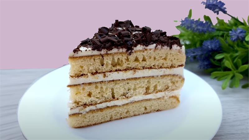 עוגת פנקייק חלב מרוכז על מחבת ובקלי קלות. הכנת עוגה ללא תנור וללא אפייה