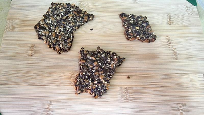 קרקר גרעינים מלא חלבון וללא גלוטן