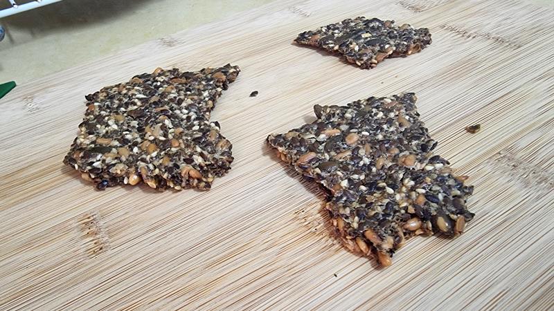 קרקר גרעינים מלא חלבון וללא גלוטן