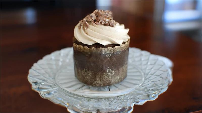 ציפוי ממרח אגוזי לוז לעוגה או קאפקייקס ב-5 דקות עבודה, ציפוי חמאת אגוזי לוז לעוגה 