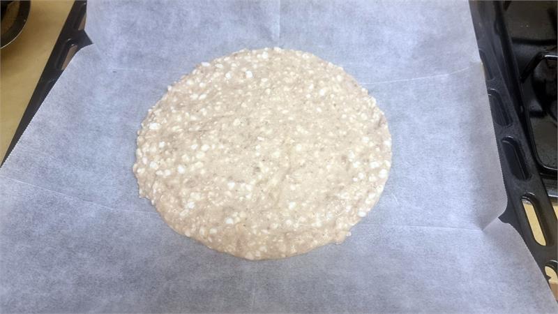 פיצה קוטג עם בצק קוטג