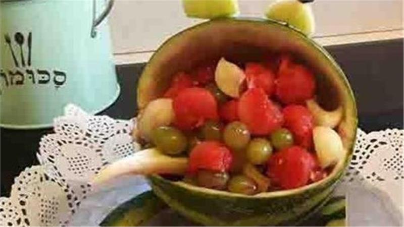 כדורי אבטיח ומלון בסירופ מעולה