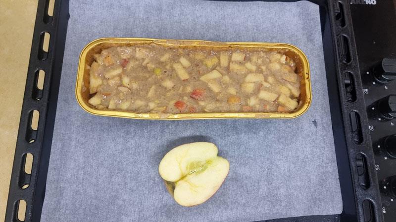 פס עוגת תפוחים מושלמת וקלה להכנה