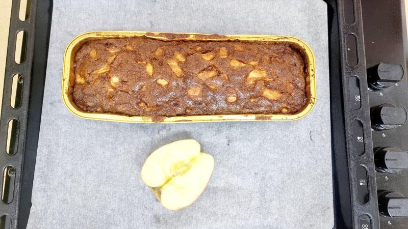 פס עוגת תפוחים מושלמת וקלה להכנה