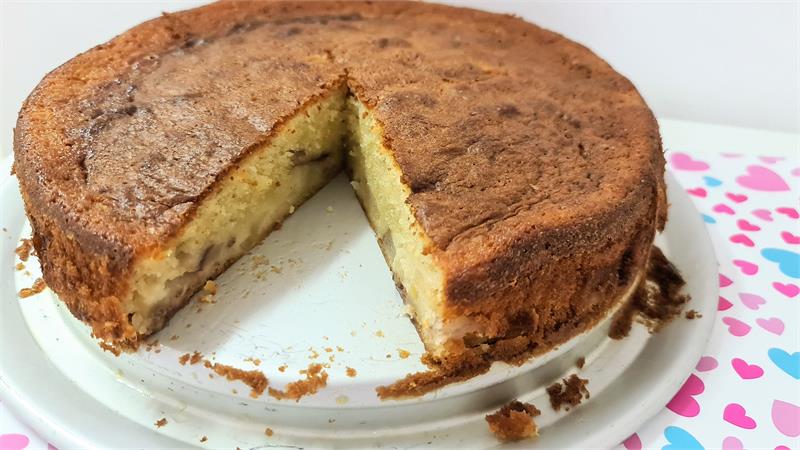 עוגת אפרסקים בחושה וטעימה