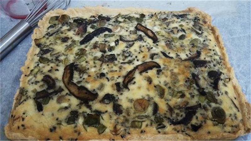 קיש פטריות וכרישה הכי קלות להכנה