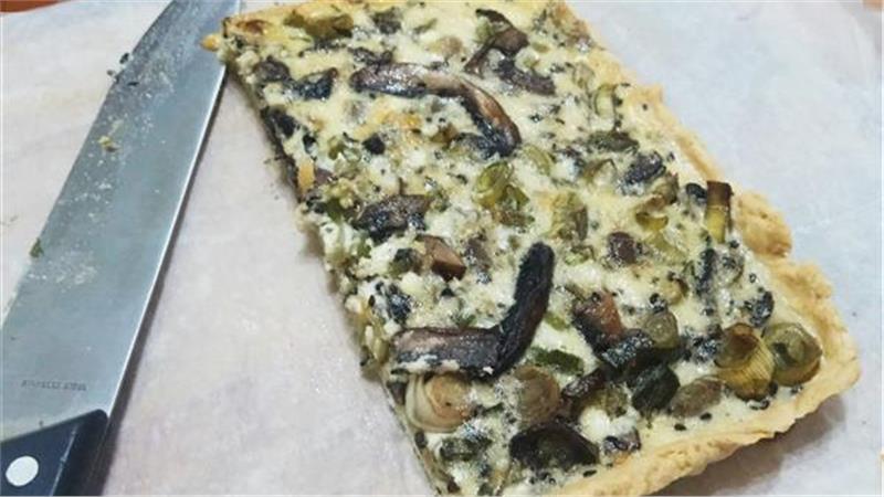 קיש פטריות וכרישה הכי קלות להכנה