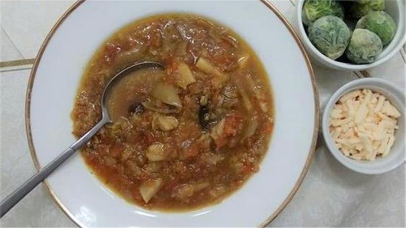 מרק עם כרוב ניצנים משגע