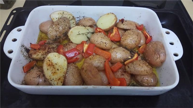 תפוחי אדמה בתנור קל להכנה וטעים