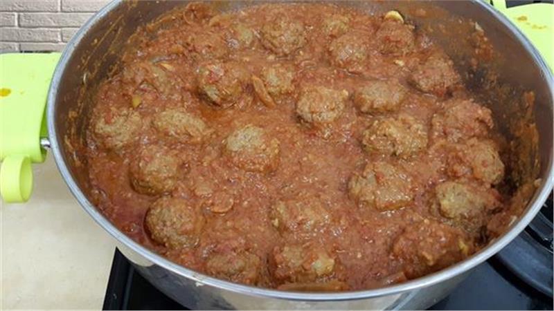 קציצות ברוטב עגבניות הכי טעימות שילדים הכי אוהבים