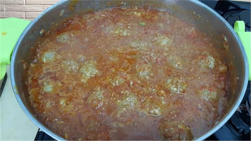 קציצות ברוטב עגבניות הכי טעימות שילדים הכי אוהבים