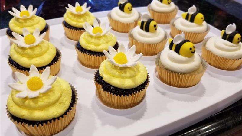 דבורים מבצק סוכר או מרציפן לראש השנה