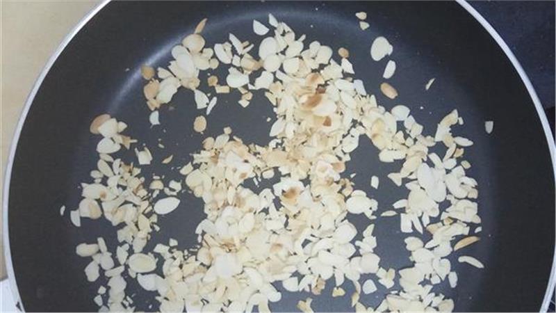 מרק אפונה חורפי ועשיר