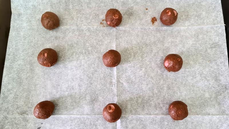 עוגיות שוקולד צ'יפס רובי ללא קטיפה אדומה