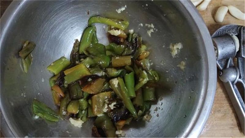 סלט פלפלים ממש חריף