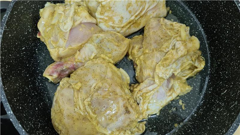 עוף במרינדת לימון, בצל וחרדל משגע! עוף יאסה