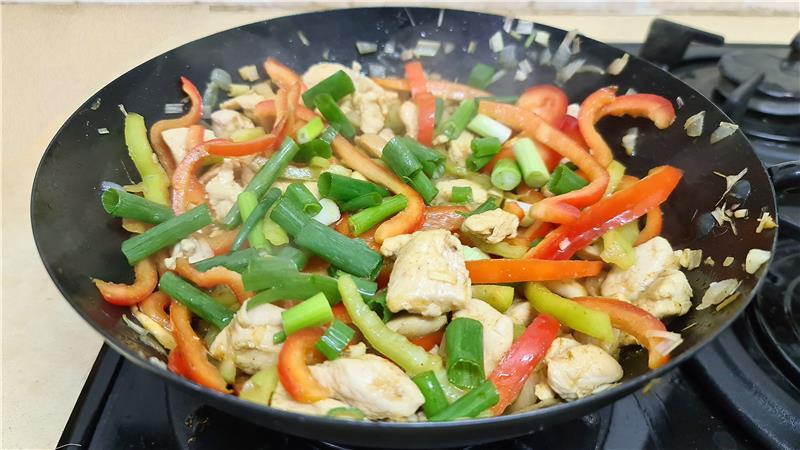 עוף עם עשב לימון טרי, חזה עוף עם למון גראס